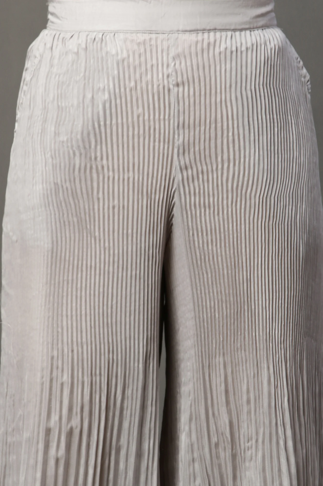 Silver Solid Flared Woven Sharara With Pleats - Image 7