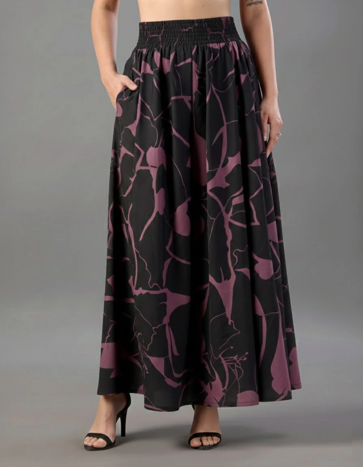 Women Flared Printed Black Viscose Rayon Palazzos - Image 4