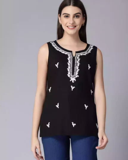 Laiba Black Sleeveless Short Kurti